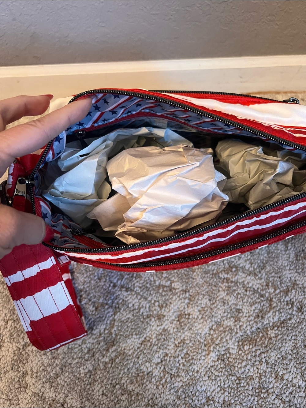 Lug Stretch LS Crossbody Bag Red White Stripe NWOT RFID Organizer Purse - Picture 7 of 16